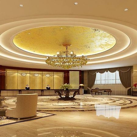 New Beacon Runfeng International Hotel Wuhan Extérieur photo