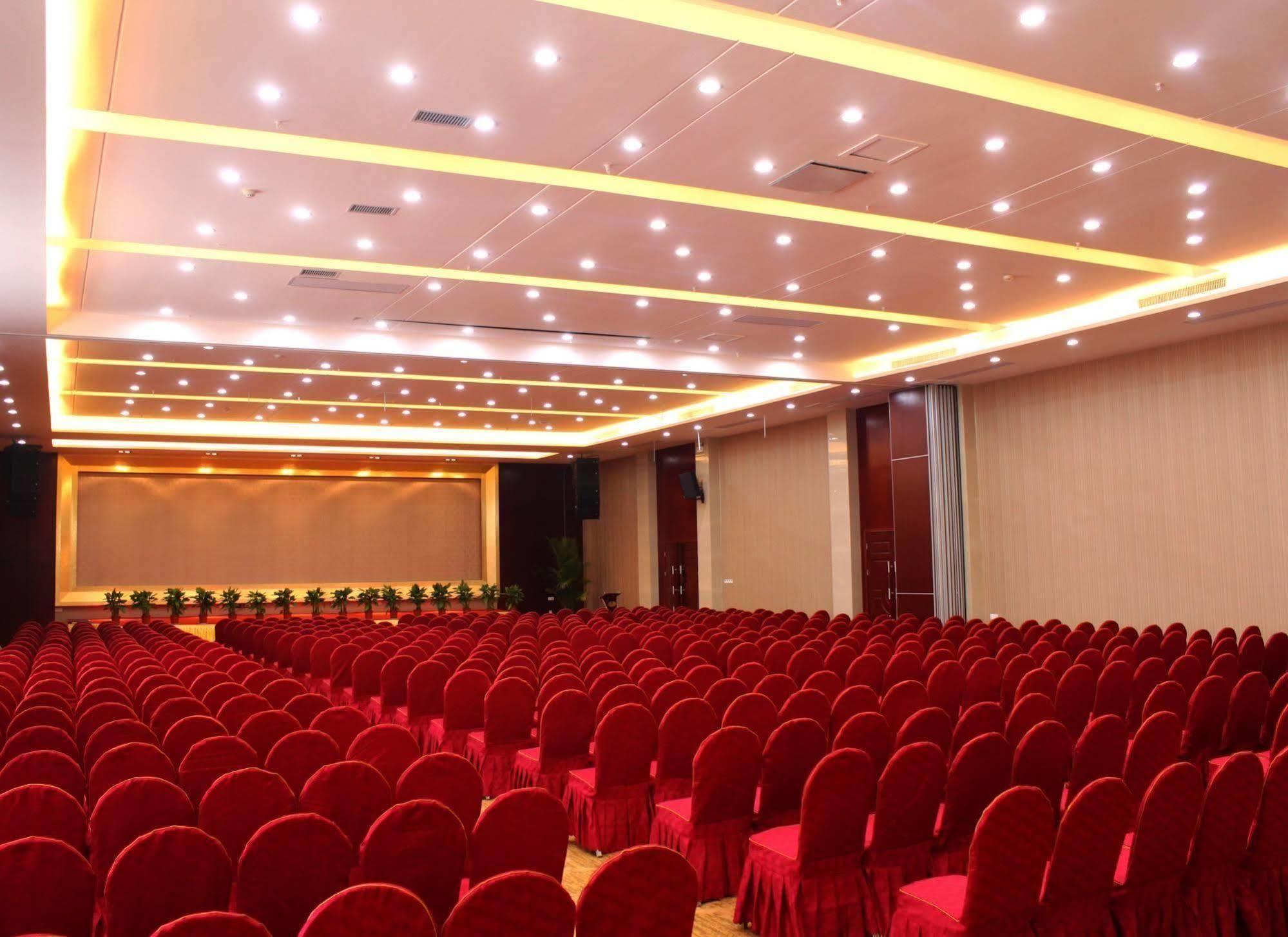 New Beacon Runfeng International Hotel Wuhan Extérieur photo