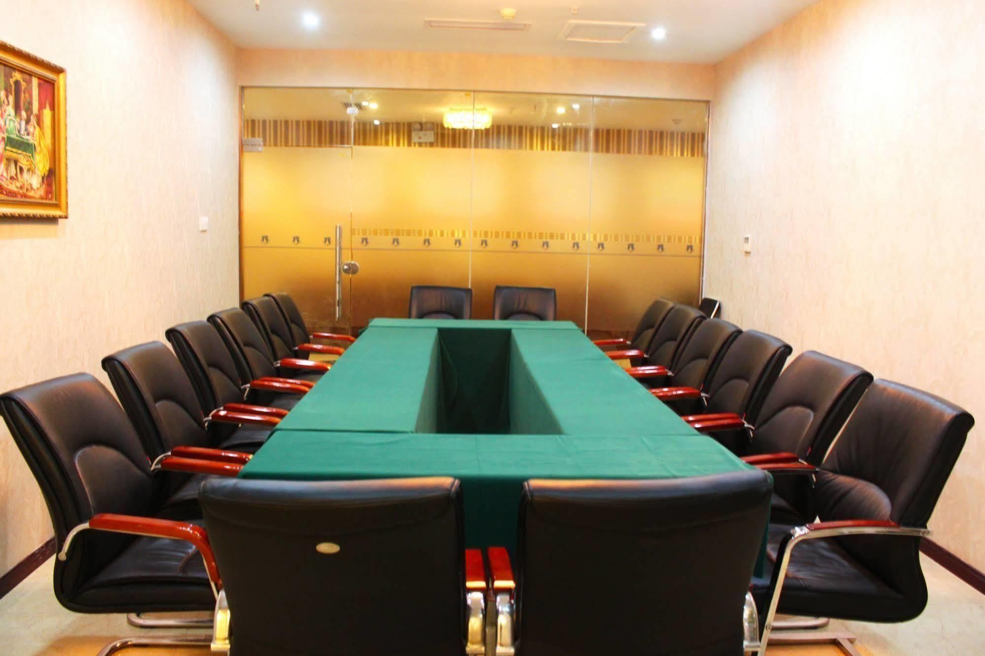 New Beacon Runfeng International Hotel Wuhan Extérieur photo