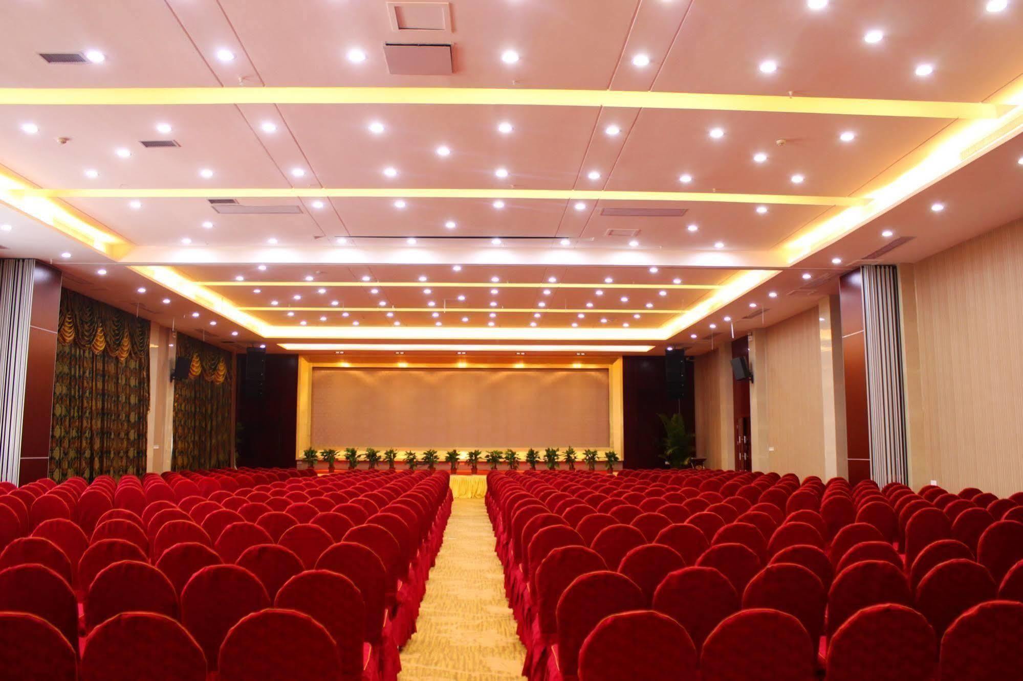 New Beacon Runfeng International Hotel Wuhan Extérieur photo