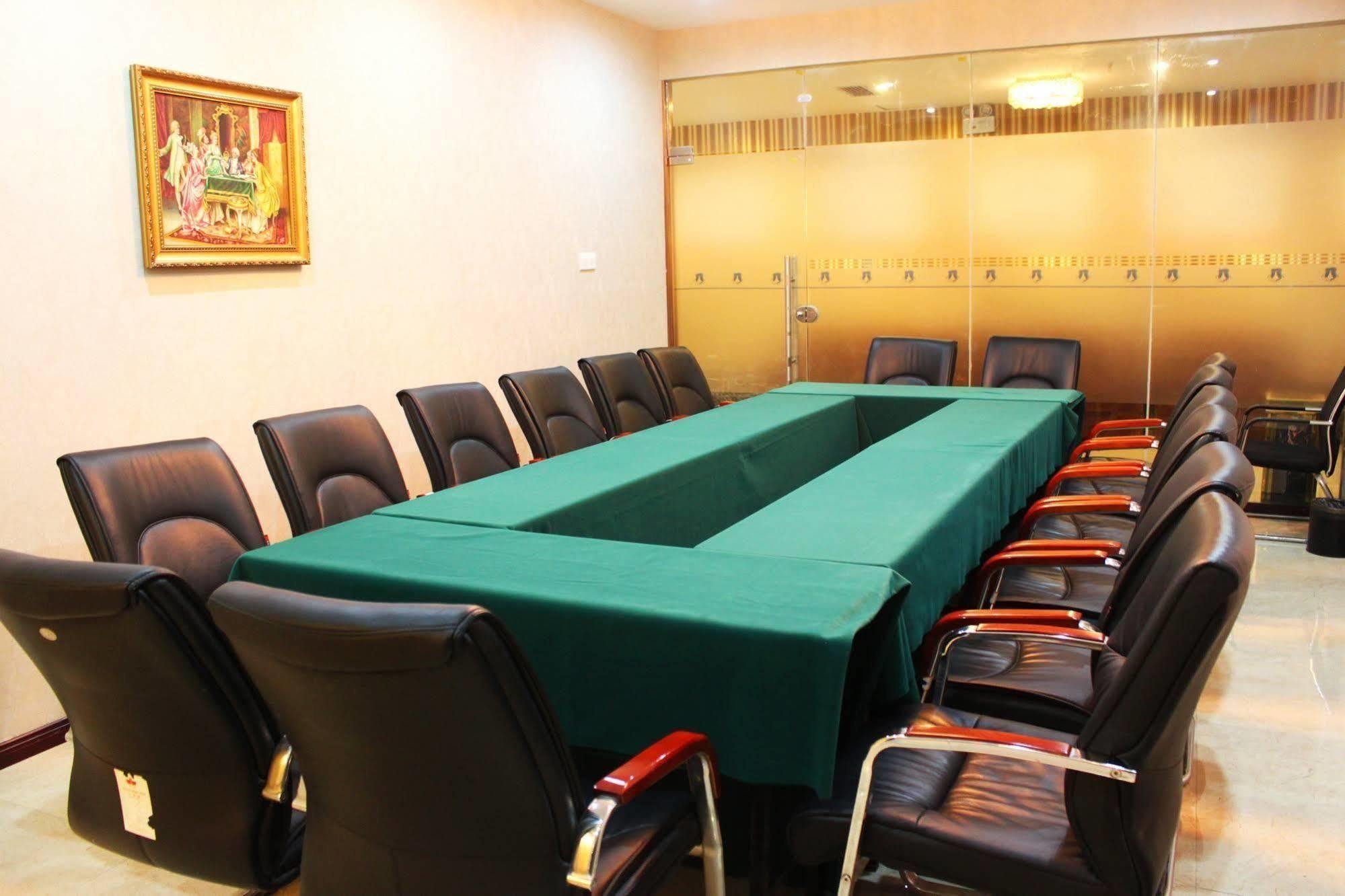 New Beacon Runfeng International Hotel Wuhan Extérieur photo