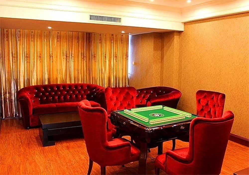 New Beacon Runfeng International Hotel Wuhan Extérieur photo