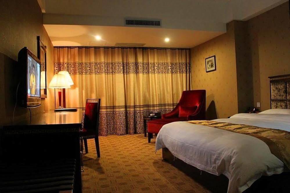 New Beacon Runfeng International Hotel Wuhan Extérieur photo